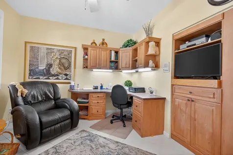120 Legendary Circle Palm Beach Gardens FL 33418