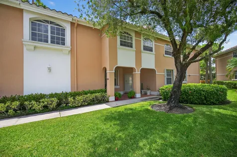 120 Legendary Circle Palm Beach Gardens FL 33418