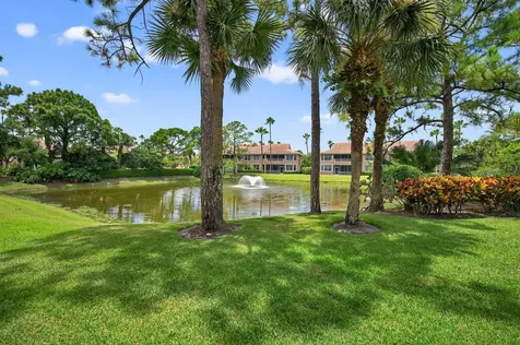 120 Legendary Circle Palm Beach Gardens FL 33418