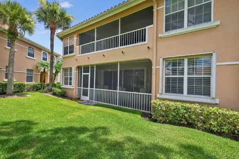 120 Legendary Circle Palm Beach Gardens FL 33418