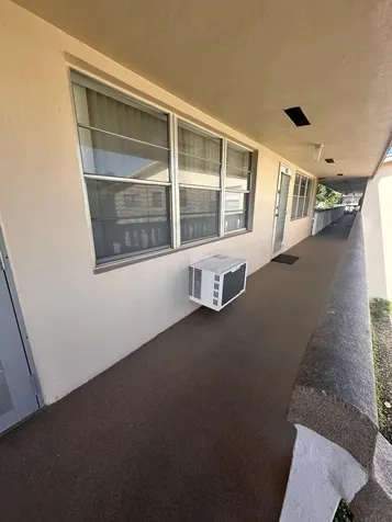 226 Canturbury West Palm Beach FL 33417