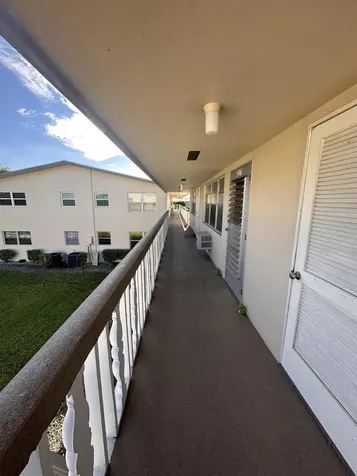 226 Canturbury West Palm Beach FL 33417
