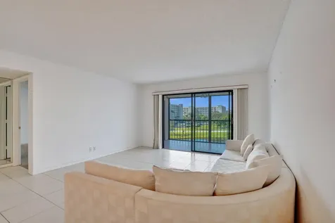 7320 Amberly Lane Delray Beach FL 33446