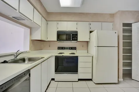 7320 Amberly Lane Delray Beach FL 33446