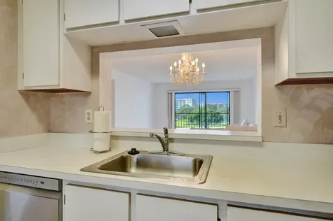 7320 Amberly Lane Delray Beach FL 33446