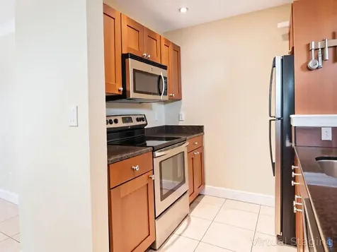 1680 NE 34th Lane Oakland Park FL 33334