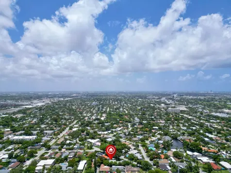 1680 NE 34th Lane Oakland Park FL 33334