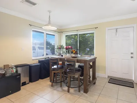 1680 NE 34th Lane Oakland Park FL 33334