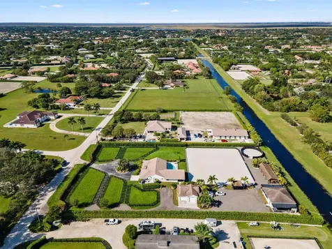 2904 Appaloosa Trail Wellington FL 33414