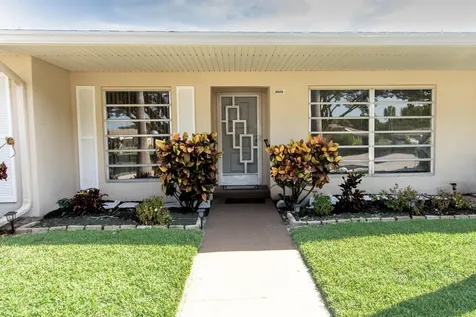 8666 Bella Vista Drive Boca Raton FL 33433