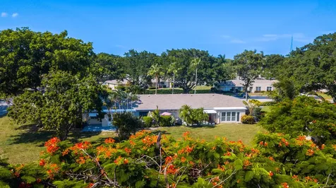 8666 Bella Vista Drive Boca Raton FL 33433