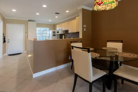 8666 Bella Vista Drive Boca Raton FL 33433