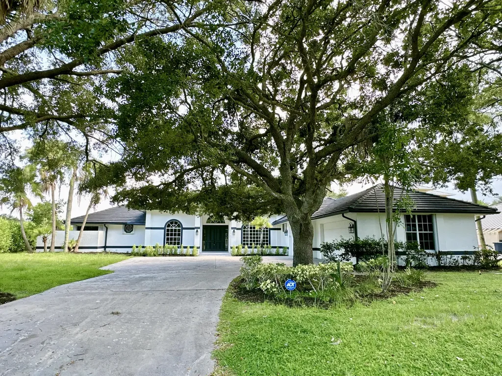 19558 Red Gum Trail Jupiter FL 33458