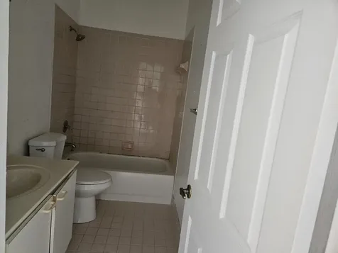 21109 Ne 3 Court Miami FL 33179