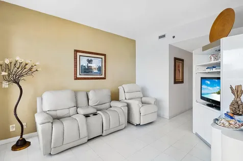 2901 S Ocean Boulevard Highland Beach FL 33487