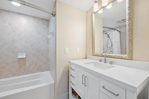 625 Casa Loma Boulevard Boynton Beach FL 33435