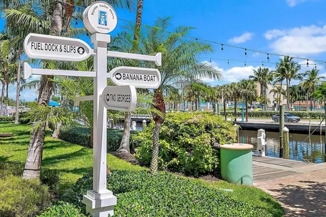 625 Casa Loma Boulevard Boynton Beach FL 33435