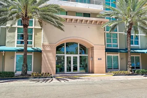 625 Casa Loma Boulevard Boynton Beach FL 33435