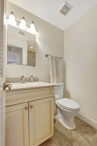 3541 Ne Ocean Boulevard Jensen Beach FL 34957