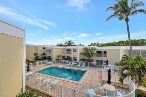 3541 Ne Ocean Boulevard Jensen Beach FL 34957