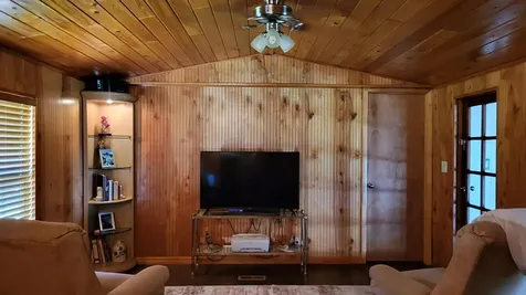 2096 Hunter Road Okeechobee FL 34974