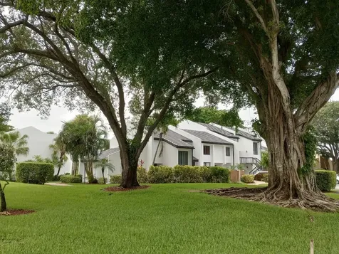 3205 Bridgewood Drive Boca Raton FL 33434