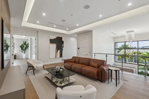 354 Ne 4th Street Boca Raton FL 33432