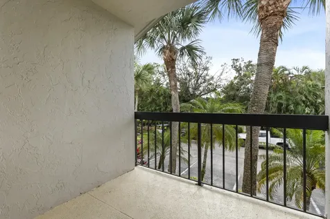 11311 Pond View C203 Drive Wellington FL 33414