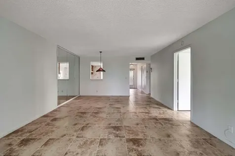 25 Abbey 101 Lane Delray Beach FL 33446