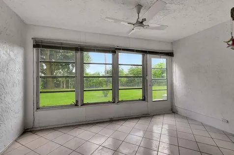 25 Abbey 101 Lane Delray Beach FL 33446