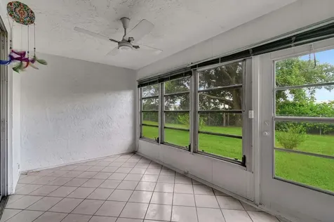 25 Abbey 101 Lane Delray Beach FL 33446