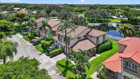 6806 Via Regina Boca Raton FL 33433