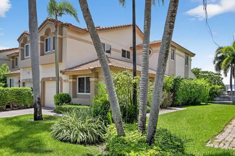 6806 Via Regina Boca Raton FL 33433