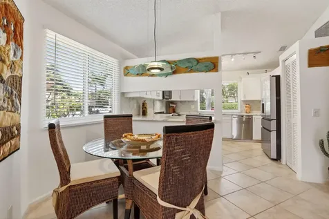 6806 Via Regina Boca Raton FL 33433