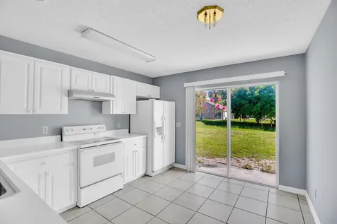 706 Wisteria Avenue Fort Pierce FL 34982