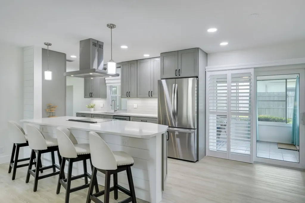 4192 Elm Avenue Palm Beach Gardens FL 33410