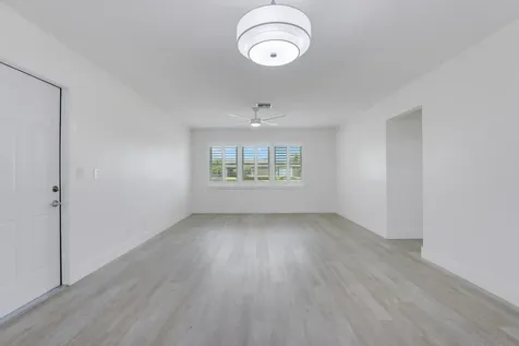 4192 Elm Avenue Palm Beach Gardens FL 33410