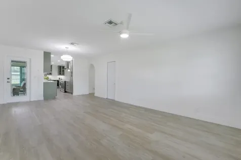 4192 Elm Avenue Palm Beach Gardens FL 33410