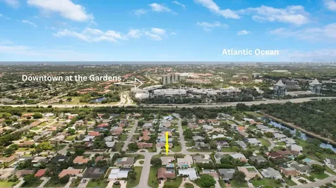 4192 Elm Avenue Palm Beach Gardens FL 33410