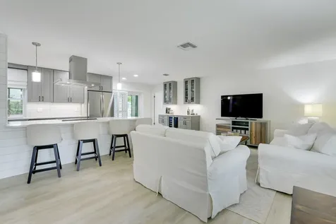 4192 Elm Avenue Palm Beach Gardens FL 33410