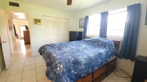 147 Bedford F West Palm Beach FL 33417