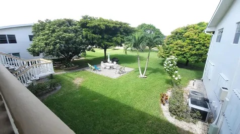 147 Bedford F West Palm Beach FL 33417