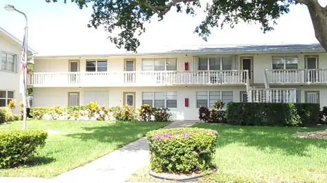 147 Bedford F West Palm Beach FL 33417