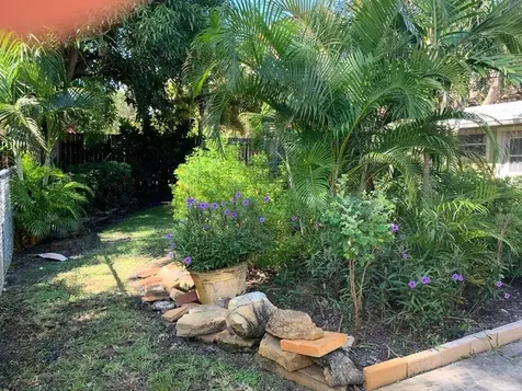 213-215 S Ocean Breeze Lake Worth Beach FL 33460