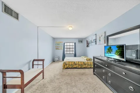 130 Cypress Club Drive Pompano Beach FL 33060