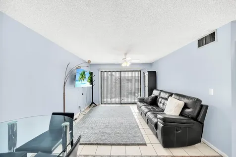 130 Cypress Club Drive Pompano Beach FL 33060