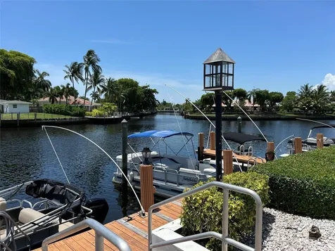 130 Cypress Club Drive Pompano Beach FL 33060