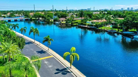 130 Cypress Club Drive Pompano Beach FL 33060