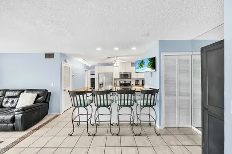130 Cypress Club Drive Pompano Beach FL 33060
