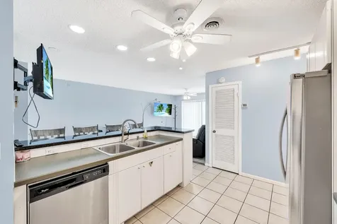 130 Cypress Club Drive Pompano Beach FL 33060